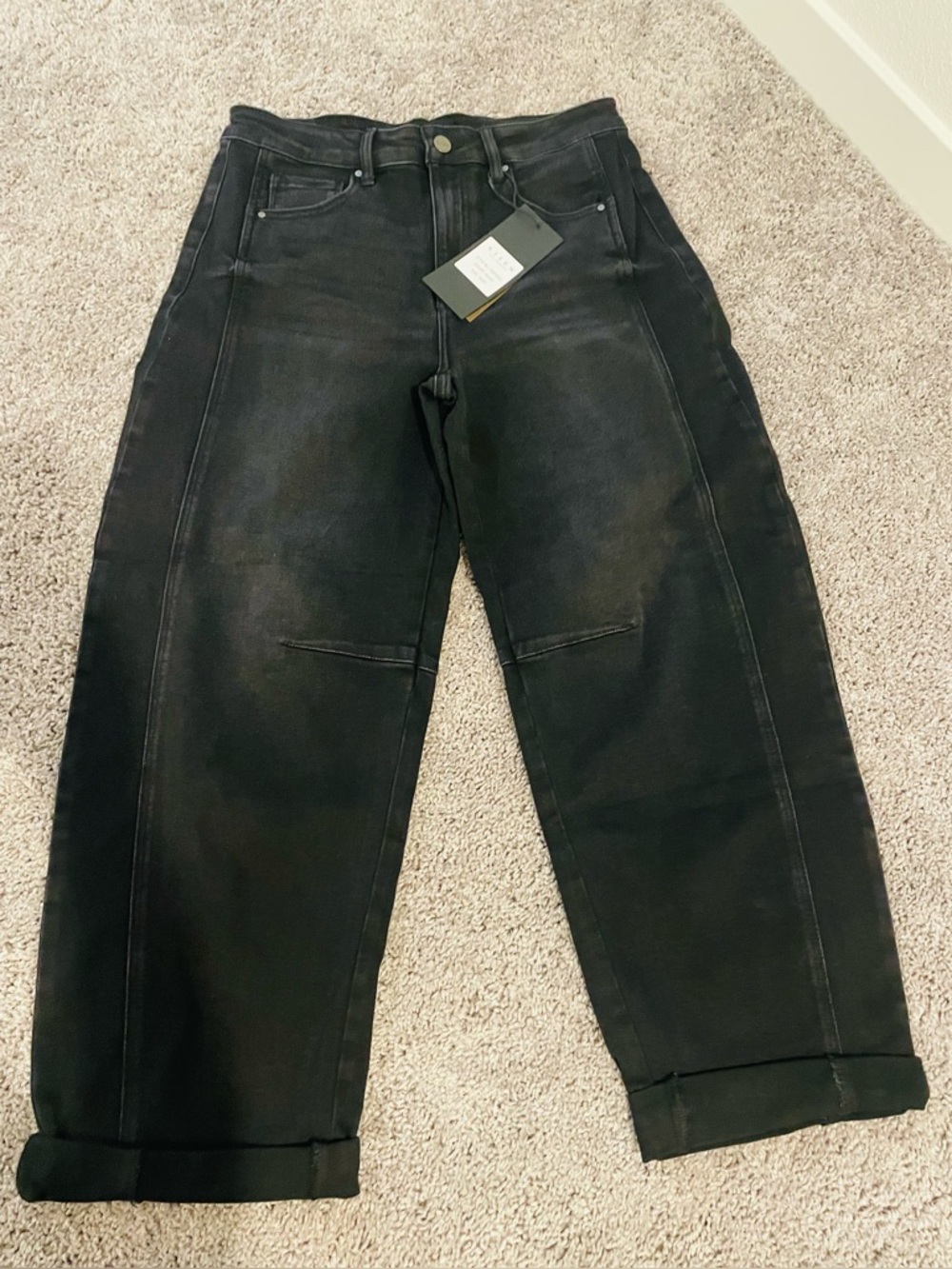 Women’s RISEN JEANS “ Black Beyond the Barrel” cuffed NWT size 9/29